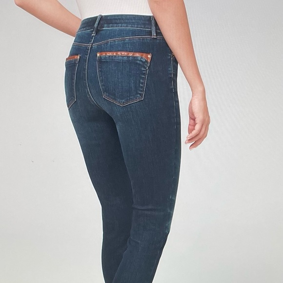 NWT WHBM Mid Rise Skinny Ankle Jeans 2R - Picture 3 of 16